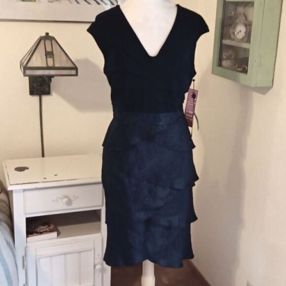 NWT Adrianna Papell Evening Dress - Picture 2 of 13